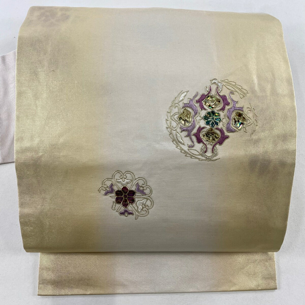 名古屋帯 名品 らでん貝紫 華文 螺鈿 刺繍 薄小豆 正絹 【中古】