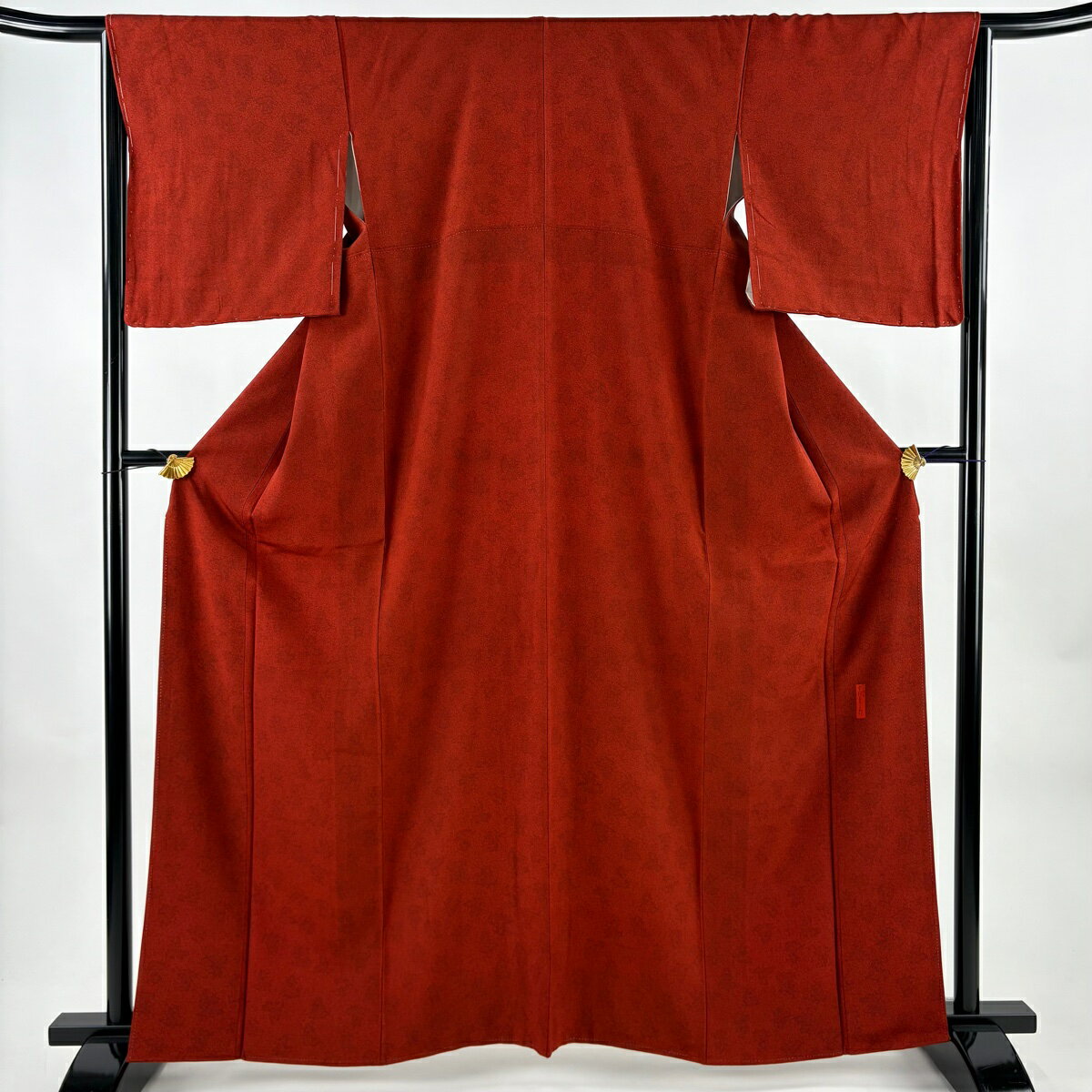 江戸小紋 身丈162.5cm 裄丈66cm M 袷 人間国宝 中村勇二郎 落款あり 雲中供養菩薩 茜色 正絹 名品 【中古】