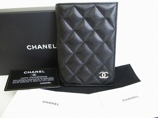 【未使用保管品】 シャネル CHANEL CC キャビアスキン カーフレザー パスポートカバー メンズ レディース ノワール 【中古】のサムネイル