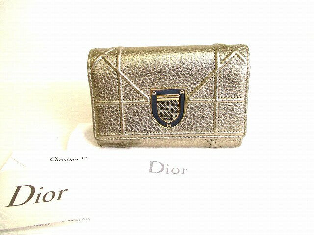 【希少】 【未使用保管品】 クリスチャン ディオール Christian Dior ディオラマ コンパクトウォレット 2つ折り 財布 シャンパンゴールド 【中古】