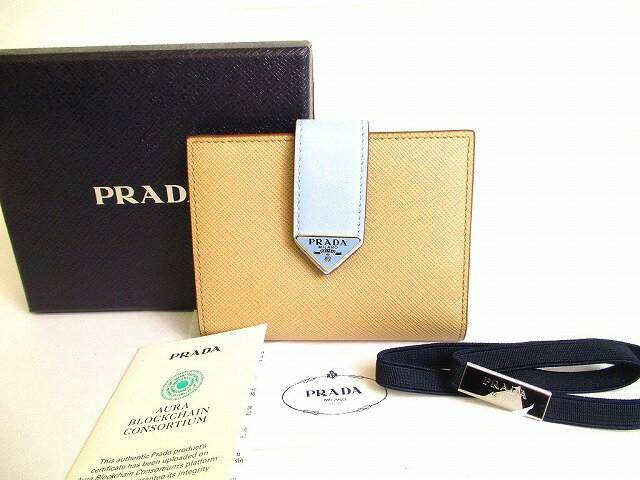 【未使用保管品】 プラダ PRADA サフィアーノタブ レザー 2つ折り 財布 コンパクト財布 コンパクトウォレット メンズ レディース サンド/ライトブルー 【中古】