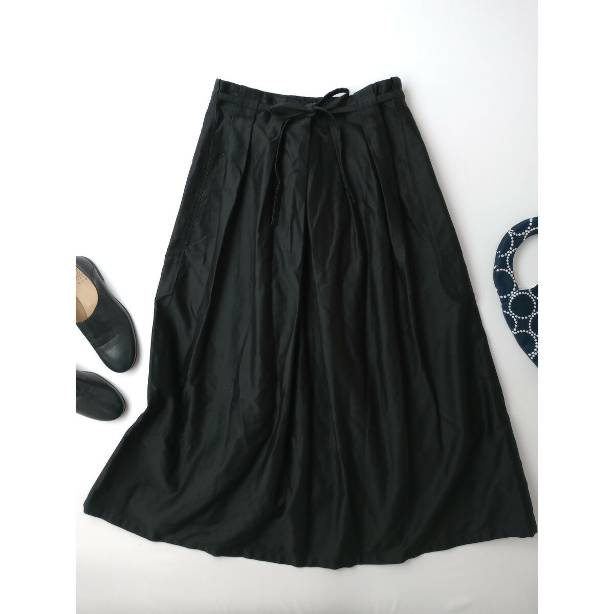 genre ジャンル APRON SKIRT エプロン スカート ロング 黒 ブラック F【中古】