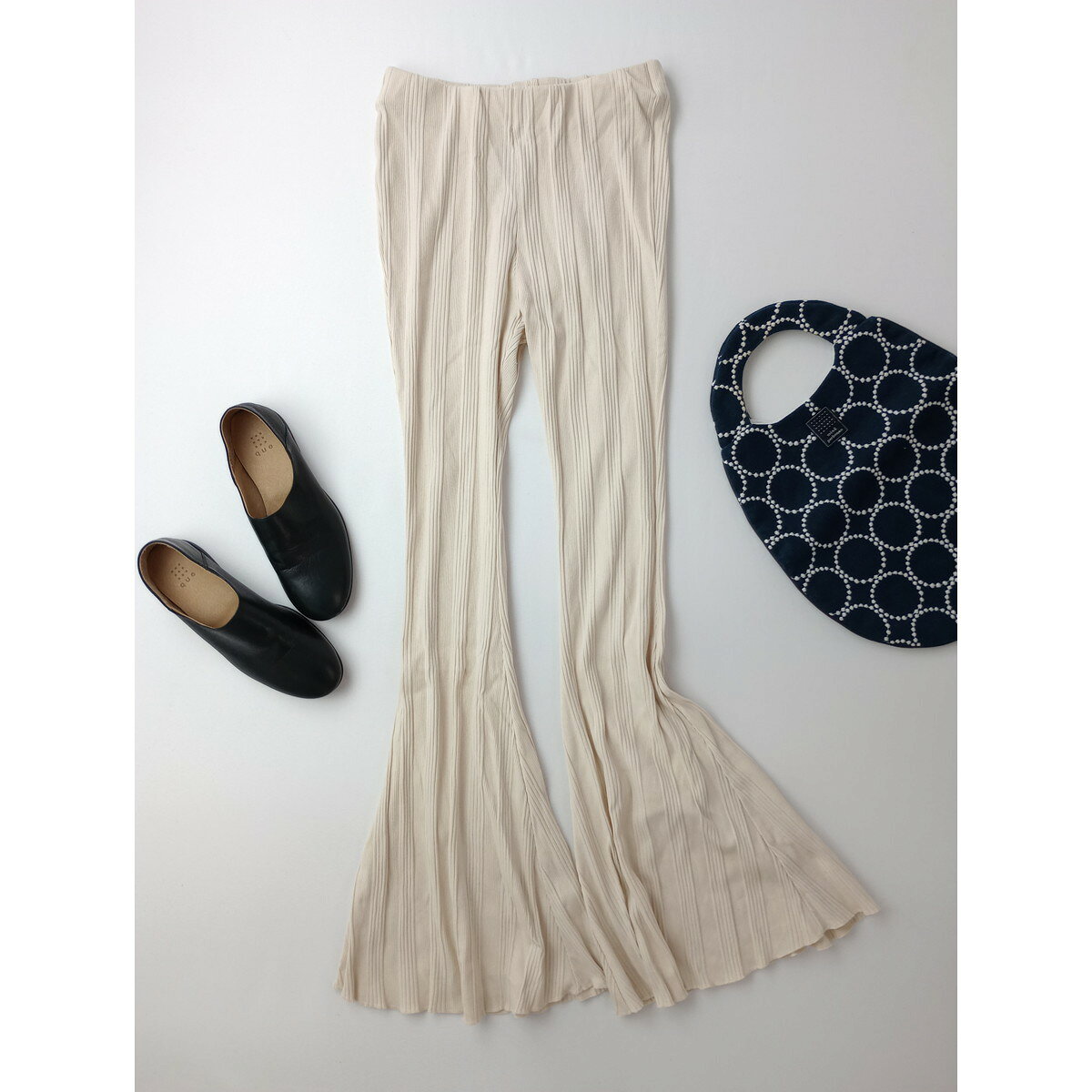 MUUET ミュエット RANDOM RIBS BELL PANTS ランダム リブ ベル パンツ アイボリー