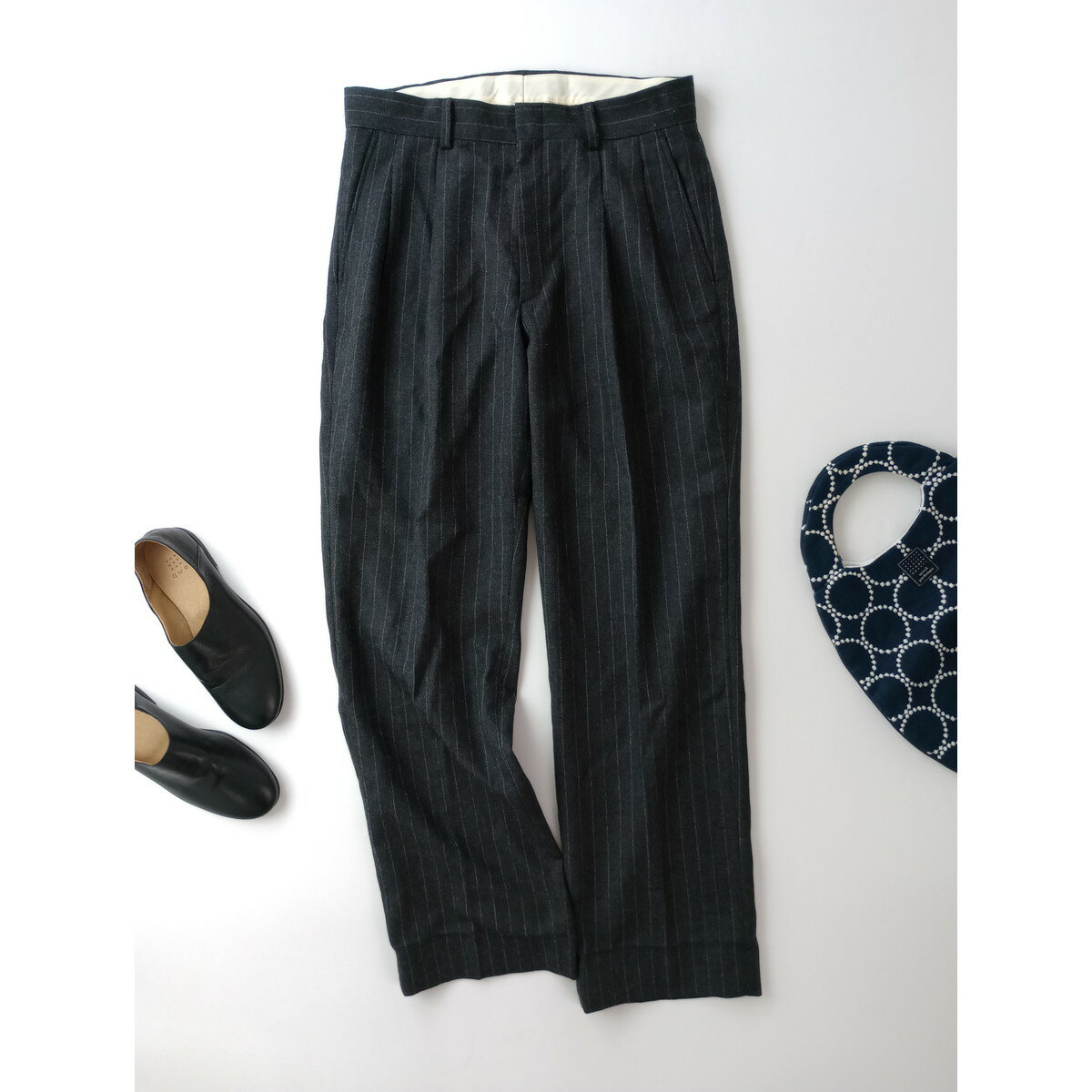 23AW Shinzone シンゾーン CHALK STRIPE PANTS ウール 100％ チョーク ストライプ パンツ タック スラ..