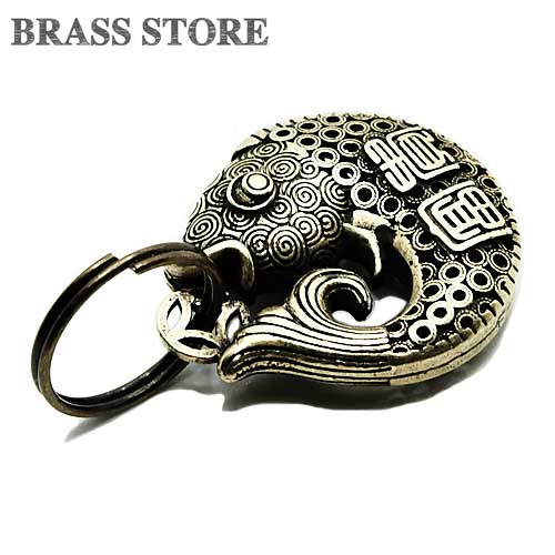 BRASS STORE ブラスストア / 真鍮 キーホルダー（鯉）/ コイ カープ 漢字 縁起 レトロ 中国 魚 フィッシュ ブラス 真鍮 お守り キーリング ゴールド キーチェーン