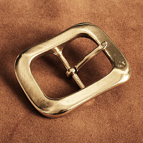 BRASS STORE ブラスストア / 真鍮 レザーベルト用バックル（隆起）ベルト幅40mm / シングルピン 一穴 ブラス ギャリソンベルト 大きい カスタムパーツ 美錠 メンズ 付け替え シューホーン
