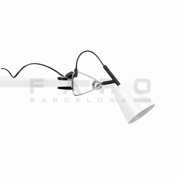 Rakuten - FARO BARCELONA STUDIO White clip lamp≫クリップ式 テーブル スポット ウォール ライト ベッド 棚 リビング キッチン 間接照明 角度調節可 机 天板付け コンセント式 おしゃれ モダン シンプル 北欧 室内用 電球付属 1灯 LED 100-240V 白色