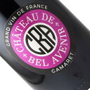 Gamaret / Chateau de Bel Avenir スイス由来の黒ブドウ「ガマレ種」は、ライヘンシュタイナー種とガメイ種の交配品種です。近年ボジョレに紹介されたばかりで、今現在では栽培面積1%にも満たない注目の品種です。有機栽培で育ち、オーク樽で熟成。 タイプ：赤ワイン 産地：フランス / ブルゴーニュ 主要ブドウ品種：ガマレ 品種の特徴は「しっかりとしたタンニンと柔らかい果実感」です。シラー種と比較されますが、クセのある香りは感じられません。 タイプ：赤ワイン セパージュ：ガマレ 100% ヴィンテージ：2020 容量：750ml 熟成方法：有機栽培で育ち、オーク樽で熟成。スイス由来の黒ブドウ「ガマレ種」は、ライヘンシュタイナー種とガメイ種の交配品種です。近年ボジョレに紹介されたばかりで、今現在では栽培面積1%にも満たない注目の品種です。有機栽培で育ち、オーク樽で熟成。 品種の特徴は「しっかりとしたタンニンと柔らかい果実感」です。シラー種と比較されますが、クセのある香りは感じられません。 生産者の概要 シャトー・ド・ベル・アヴニールはボジョレーの北部、サン・タムール村と接するラ・シャペル・ド・ガンシャイにあります。シャトーの設立は1850年代。現在のオーナーは2019年に引き継いだエマニュエル・ベルトラン氏。「ワインはバランス、ピュア、複雑さ、ハーモニーが大切」という信念を元に、引継ぎ後の2020年には12haのブドウ畑が有機栽培に切り替えられました。栽培品種はシャルドネ、ピノ・ノワール、ガメイ、そして近年ボジョレのエリアで栽培が進んでいる注目のガマレ種の4種です。畑は現在すべてVDFのエリアになりますが、2022年からはAOCエリアとして昇格予定。醸造に関しては全て手摘み収穫、自然酵母を使用した発酵、SO2は発酵前と瓶詰め前にごく少量のみの添加。使用する樽は主にアリエ産の228ℓ樽を軽くローストしたものを使用しています。ワインは全て軽くフィルターをかけて瓶詰めします。ワイン造りに対して。現在4人で行っていますが、その中の一人、日本人の佐藤陽子氏にも注目です。佐藤氏は2015年まで日本国内でワイン講師をしていましたが、さらなる研鑽を積むために渡仏し、フランスで醸造技術士の資格等を取得後、ベル・アヴニールに参加しました。 注目の赤ワイン用ブドウ品種「ガマレ種」について ガマレ種はスイスの白ブドウ「ライヘンシュタイナー種」とガメイ種の交配品種で、1970年前後にスイスで生産された黒ブドウです。その後、フランスのサヴォワを渡り、ボジョレに紹介されたのはつい数年前。この品種を栽培している生産者は、今現在ではボジョレのエリアの1%にも満たないのではという事です。品種の特徴は寒さに強い品種であることと、しっかりとしたタンニンが感じられる点です。出来上がるワインはボジョレのエリアには無い、タンニンを感じる赤ワインとなり将来的には長熟ワインも生産できるのではと期待を膨らませています。ただ現在は樹齢が若い分、熟成も早い為に、瓶詰め後2～3年で飲み頃となります。