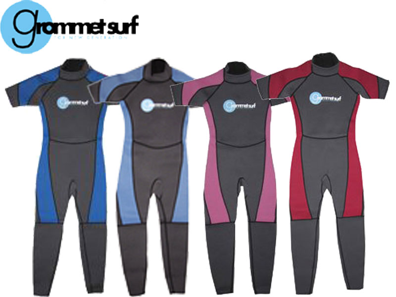 商品紹介 【Grommet surf グロメットサーフ】 マリンスポーツを楽しむ際の怪我・ビーチでの 紫外線予防・水中での体温維持をしてくれるので 長時間、安心してマリンスポーツを 楽しむことのできるウエットスーツです。 サイズに関して Jr.XXS・XSのサイズのみメーカーサイズチャートよりも大き目の作りとなっております。 サイズチャートはあくまでも目安となります。 サイズに関してのクレームは一切お受けできませんのでご注意ください。 採寸の注意事項 ■当店の採寸は平置きです。 ■採寸は、全て手作業にて行っております。製品の素材や加工によっては、採寸のサンプルに使用したものとズレが生じる場合がございます。 あらかじめご了承願います。必ずお読み下さい ※商品画像の色について※ 商品画像の色は実物に近づけるよう調整しておりますが、各ブラウザの環境設定及び、モニターの設定により実物の色と差が出る場合が御座います。予めご了承の上ご注文下さいますようお願い致します。 ※在庫状況について※ 当店は実店舗とかねておりますので、入れ違いにより商品が完売の場合がございます。予めご了承くださいませ。 ※キャンセル（返品）について お送りした商品がイメージと違う、モニターで確認した色と多少違う、想像と大きさや形が違う、その他、お客様の見解、想像、ご都合によるキャンセル・返品はお断りさせていただきます。