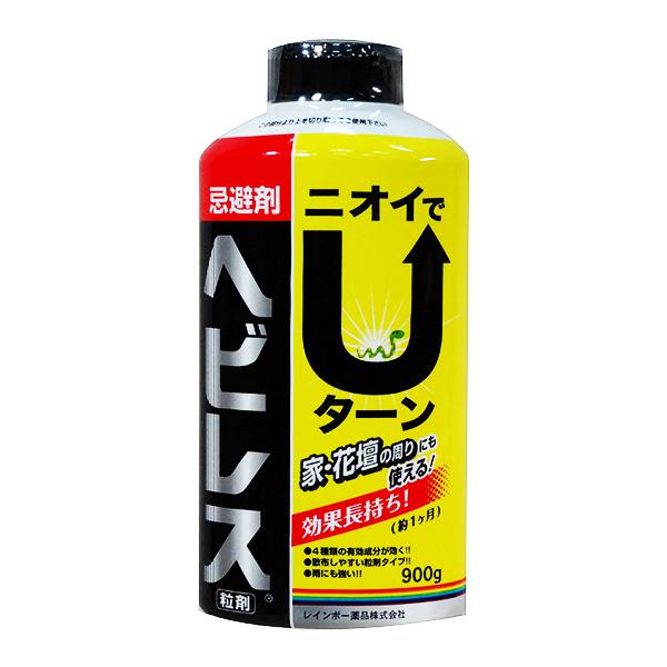 ■特殊な臭いでヘビ、トカゲ、ムカデ等を寄せつけない忌避剤です。■特殊な臭いで、ヘビ、トカゲ等が家の敷地内に近寄るのを防ぎます。 ■木酢酸、ナフタリン、硫黄のトリプル効果に特殊忌避剤をプラスしました。 ■粉剤なので散布しやすく、取り扱いも簡単です。 ■水に溶けない忌避剤で、効果も長く、庭・花壇の周りにも使えます。 ■ヘビ・トカゲの他に、ムカデ・イモリ、ヤモリ等にも効果を発揮します。 使用方法 侵入を防止したい場所に帯状（5～10cm幅）に散布してください。（本容器ひと振りは約2.5gです。） 10cm×1mに対して約20gが標準使用量ですが、状況に応じて使用量を増減してください。 散布後、効果が十分にあらわれない場合は散布量を多めにして、くり返し散布してください。 ●性状：粒剤 ●成分：ナフタリン・硫黄・木酢・茶サポニン ●容量：900g ※植物から約1m離して散布し、植物に直接かからないように注意してください。 ※池や井戸などに薬剤が入らないように注意してください。 ※雑草などが生えている場所に使用する場合は、散布前にあらかじめ除草してから本剤が直接地面に触れるようにしてください。 ※本剤は忌避剤ですので、ヘビを完全に退治するものではありません。 ※ヘビのエサとなるものや巣がそばにある時、また個体差によって効果があらわれにくい場合があります。 ※毒ヘビが発生する地域での使用は十分注意してください。 ※塗装したもの（自動車・家具等）・ゴム製品・プラスチック製品に直接散布しないでください。 ※臭いが強いので体調の優れない時は使用を避けてください。