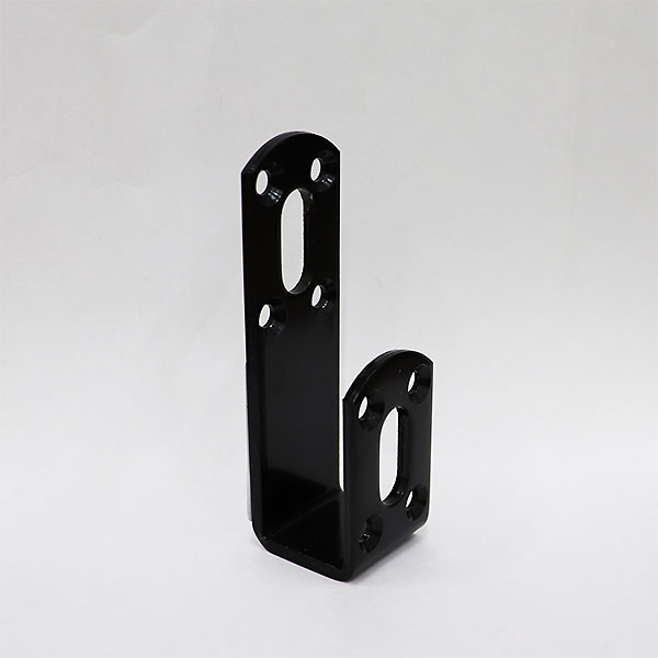 【メール便可】八幡ねじ J型金具 黒 20mm