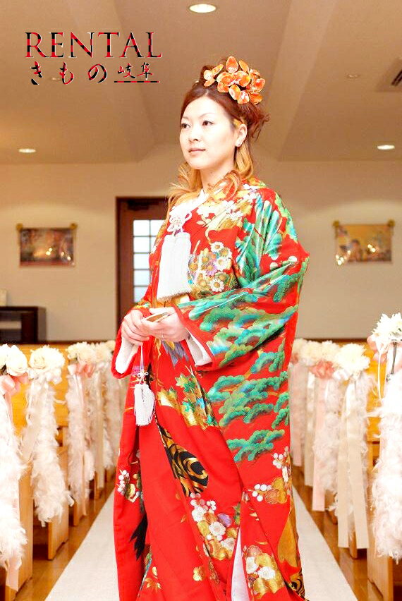 Rakuten - 094U【花嫁赤色打掛一式レンタル/4泊5日/往復送料無料】《花嫁 衣装 貸衣装 打ち掛け 打掛 色打掛 新和装 打掛レンタル 色打掛レンタル 和 婚礼衣装 フルセット 打掛一式 往復送料無料 赤 黒金波 梅 松 金鶴》