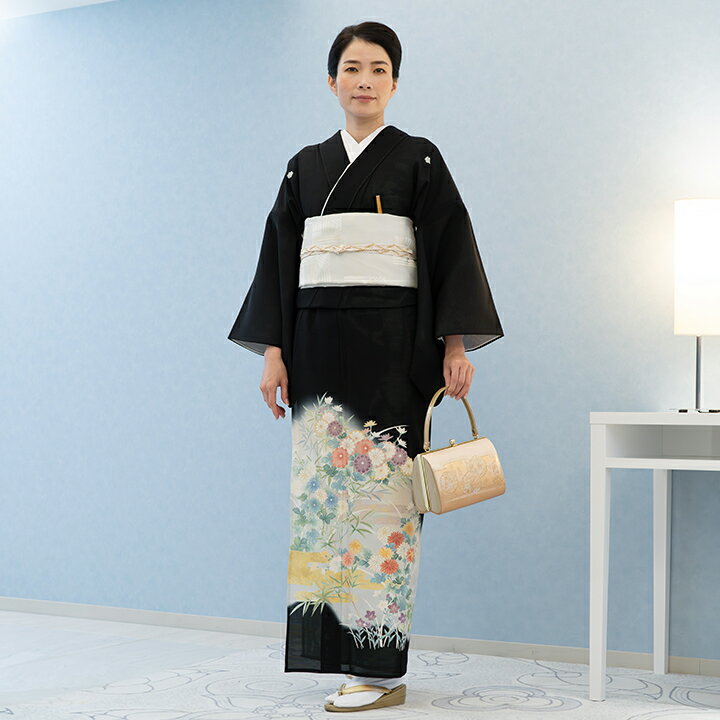 Rakuten - 【夏用 留袖 レンタル】夏用 ろ 留袖レンタル（TS-MA801）万寿菊・桔梗 結婚式 母親 衣装 夏 留袖 レンタル 貸衣装 母親 叔母 留袖 レンタル 夏 式典 留袖 レンタル 親戚 夏黒留袖 夏叙勲 式典 夏仲人 留袖 レンタル セットレンタル 6月 7月 8月 9月