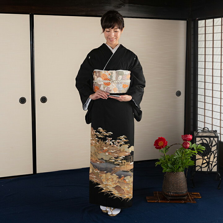 Rakuten - 【留袖 レンタル フルセット】【往復送料無料】高級正絹 留袖 レンタル 風景文様 TS-MA514 結婚式 母親 衣装 黒留袖 レンタル留袖 結婚式母親 親族 留袖 式典 叙勲 留袖 レンタル 安い オシャレ