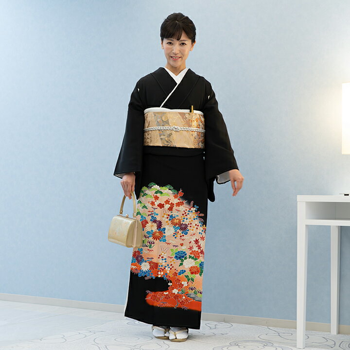 【留袖 レンタル フルセット】【往復送料無料】高級正絹 留袖 レンタル 四季の花 TS-MI010 結婚式 母親 衣装 黒留袖 レンタル留袖 結婚式母親 親族 留袖 式典 叙勲 留袖 レンタル 安い オシャレ