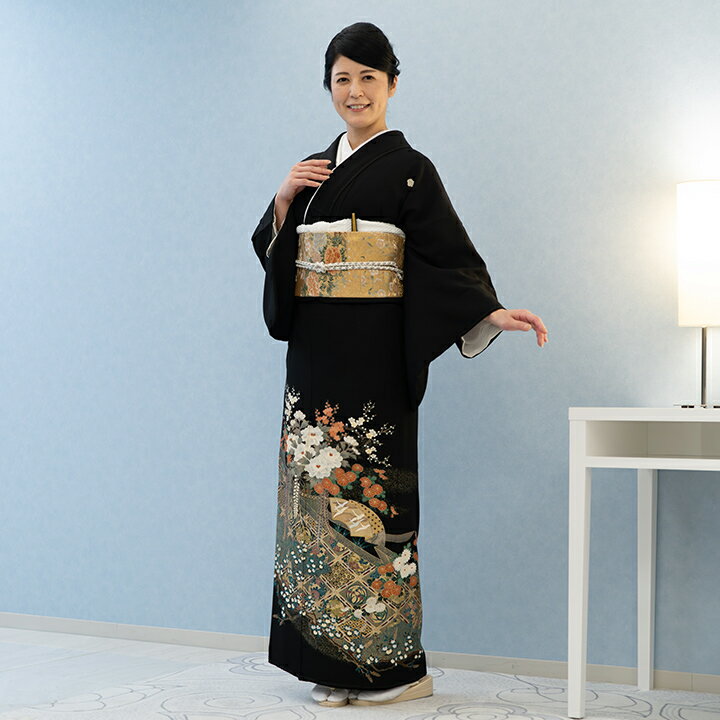 Rakuten - 【留袖 レンタル フルセット】【往復送料無料】高級正絹 留袖 レンタル 花車・格天井柄 TS-MI069 結婚式 母親 衣装 黒留袖 レンタル留袖 結婚式母親 親族 留袖 式典 叙勲 留袖 レンタル 安い オシャレ