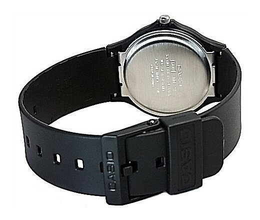 ■メール便配送■CASIO/Standard【カシオ/スタンダード】メンズ腕時計 ボーイズサイズ アナログクォーツ シルバー文字盤 ブラックラバーベルト MQ-24-7E2L 海外モデル【並行輸入品】