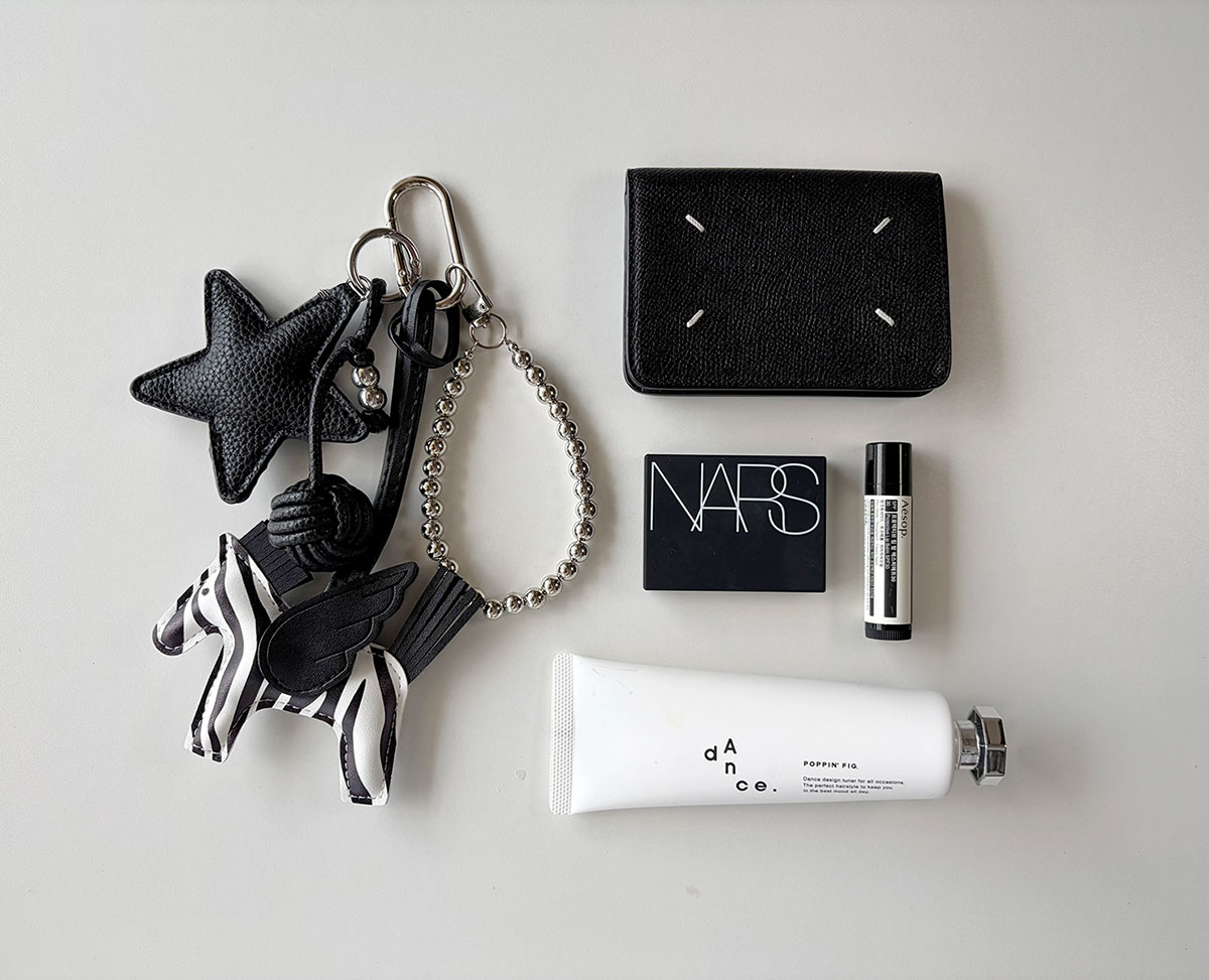 【クーポン◆エントリーでP2倍本日まで】スター ボール 馬モチーフ シルバーボールチェーン バッグチャーム 幸運チャーム 2026馬 バッグアクセサリー 大きめカラビナ ネコポス送料無料 キーホルダー ホースチャーム 馬 干支チャーム