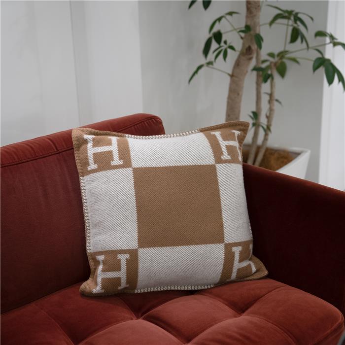 エルメス クッション アヴァロン PM エクリュ / キャラメル HERMES 新品ホームグッズ ブランド小物 送料無料