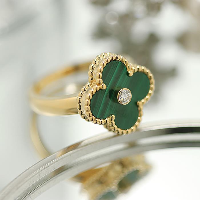 ヴァン クリーフ&アーペル ヴィンテージ アルハンブラ リング イエローゴールド マラカイト ダイヤモンド VCARO3QM52 Van Cleef & Arpels 中古リング ブランドジュエリー 送料無料のサムネイル
