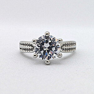 【婚約指輪】ダイヤモンド【2ct】2カラット【ティファニー風】ジュエリー【ブライダル】結婚指輪【マリッジリング】受注生産品【絞り込まれたリングバンドで2カラットダイヤモンドの大きさを強調する婚約指輪】Hカラー・SI2クラス【宝石鑑定書付き】