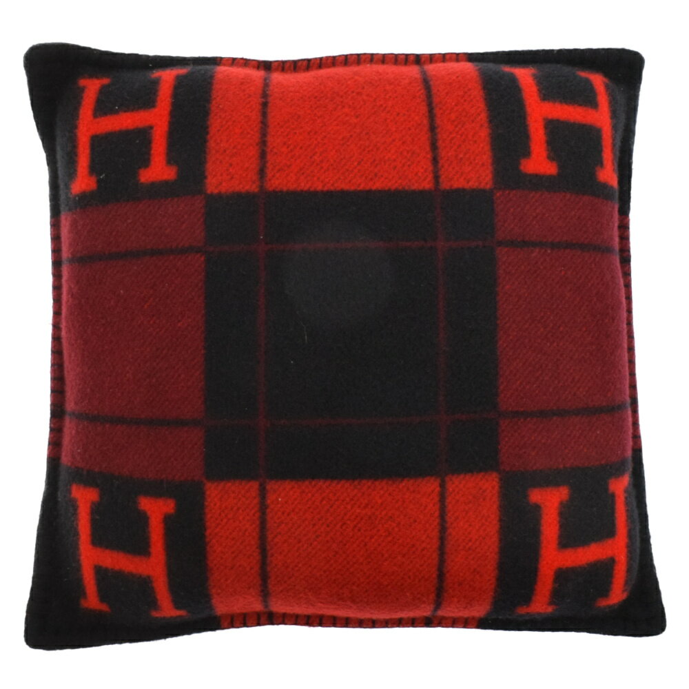 HERMES(エルメス) アヴァロン3 カシミヤ混ウールクッション レッド/ブラック【中古】【程度A】【カラーレッド】【オンライン限定商品】のサムネイル
