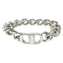 DIOR(ディオール)CD Icon Chain Link Bracelet アイコンチェーンリンクブレスレット B1081HOMMT ブランド DIOR 品名 CD Icon Chain Link Bracelet アイコンチェーンリンクブレスレット B1081HOMMT 表記サイズ M サイズガイドはコチラ 実寸 手首周り：20.5センチ 幅：14.1ミリ 重さ：62.7グラム 素材表記 表記無し/原産国：表記無し カラー シルバー 商品状態 使用感有り チェーンに剥げ/くすみ/小傷有り 留め具にくすみ/剥げ/小傷/若干の変色有り 付属品：写真に写っているものがすべてになります。 備考：- 商品番号 1024D110007※お問い合わせの際は、こちらの商品番号をお伝えいただくとスムーズです。 注意事項 ※掲載商品は実店舗等で同時販売しており、欠品になる場合がございます。 恐れ入りますがその際はキャンセルとなりますため、予めご了承くださいませ。 ※原則、お客様都合でのキャンセル・返品はお受けできません。 ≪返品について詳しくはこちらをご覧くださいませ。≫ ご利用の際はショッピングガイドを必ずご一読の上、ご購入へお進みくださいませ。 状態ランク B N 新品〜未使用品 新品未開封品になります。 S 新品同様品または試着程度の使用感があります。 A 使用感の少ない比較的状態の良い中古品になります。 B 着用感があり若干の汚れ・ダメージが見受けられる中古品になります。 C 汚れ・ダメージが多数見受けられ難がある中古品になります。 【取扱店舗】 BRING 新宿店 TEL: 03-5341-4510 このブランドの他の商品を見る