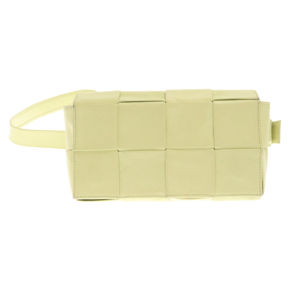 BOTTEGA VENETA(ボッテガヴェネタ) カセット ベルト レザーバッグ ショルダーバッグ ライムイエロー【中古】【程度B】【カラーイエロー】【取扱店舗BRING梅田茶屋町店】のサムネイル