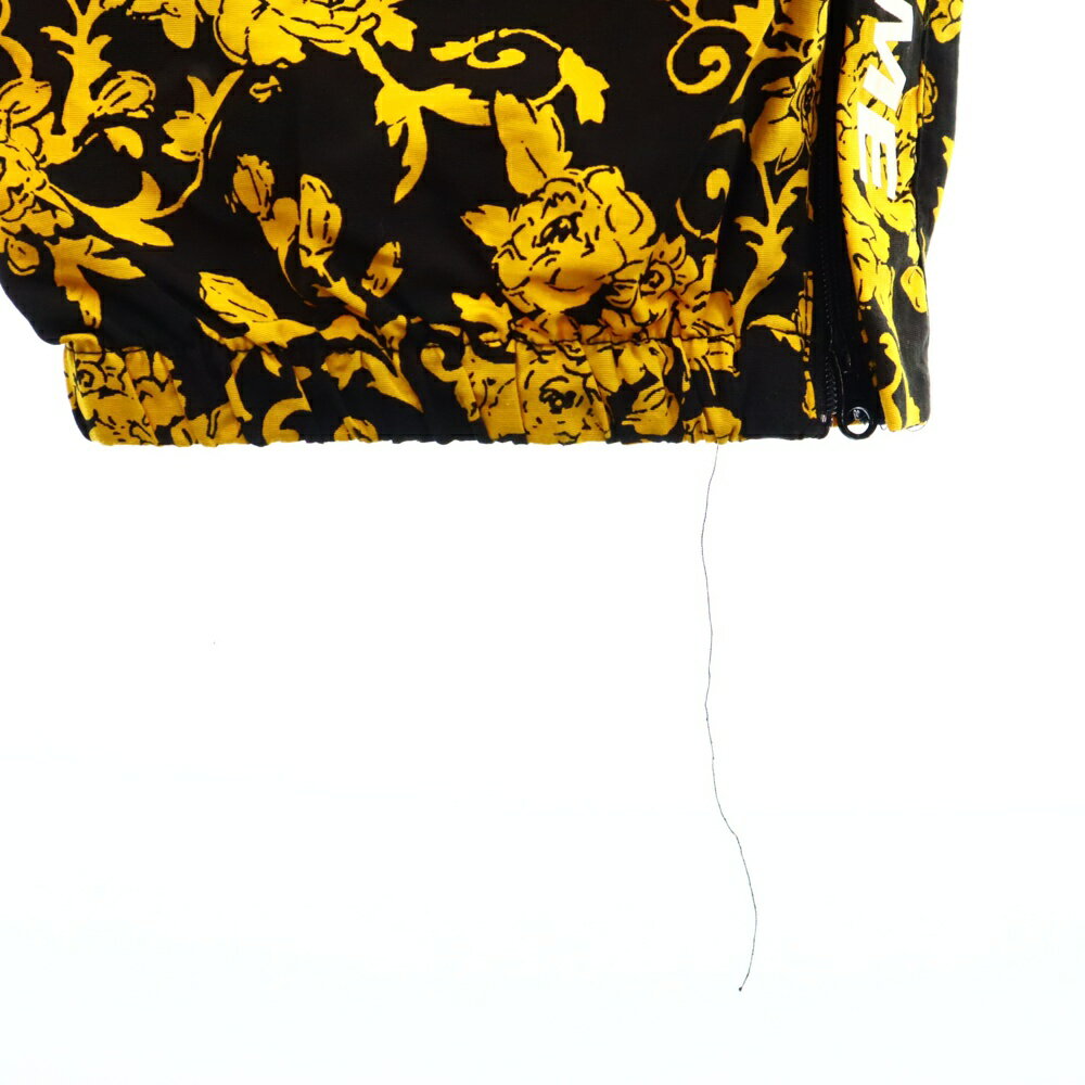 SUPREME(シュプリーム) サイズ:L 20SS Warm Up Pant black Floral 総柄 ナイロン ウォームアップ パンツ イエロー/ブラック【中古】【程度A】【カラーイエロー】【取扱店舗BRING THRIFT CLOSET 幕張店】