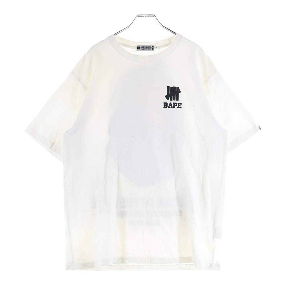 A BATHING APE(アベイシングエイプ) サイズ:XL ×UNDEFEATED バックプリント ロゴプリント エイプヘッド ホワイト 001TEG731906X【中古】【程度B】【カラーホワイト】【取扱店舗BRING京都河原町店】
