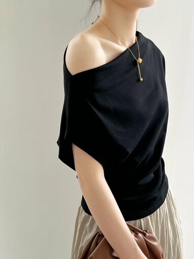 tシャツ カットソー オフショルダー ボートネック 半袖 レディース トップス きれいめ Tシャツ インナー オフショル フレンチスリーブ 肩見せ 肩出し バレエネック オフショルダー 無地 ベーシック セクシー 上品 お洒落 二つの腕隠し 普段使い お呼ばれ デート ママ tシャツ カットソー オフショルダー ボートネック 半袖 レディース トップス きれいめ Tシャツ インナー オフショル フレンチスリーブ 肩見せ 肩出し バレエネック オフショルダー 無地 ベーシック セクシー 上品 お洒落 二つの腕隠し 普段使い お呼ばれ デート ママ