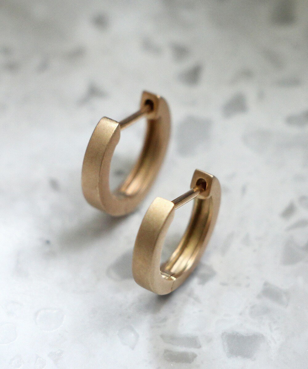 【送料無料】【JUPITER ジュピター】matte gold straight hoopピアス 巾着ギフトショッパー付き