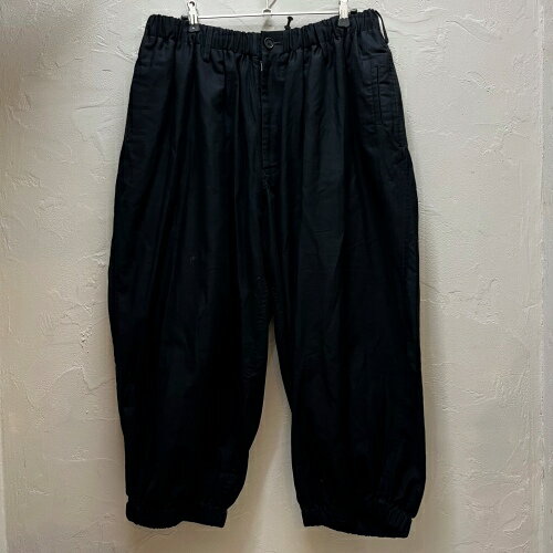 【中古】Yohji Yamamoto POUR HOMME　ヨウジヤマモトプールオム　23ss コットンツイルタブ付ギャザーパンツ hZ-P11-002　SIZE 2　