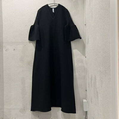 CFCL シーエフシーエル POTTERY KAFTAN CF005KH006 23SS ワンピース【表参道t0】【レディース】【中古】のサムネイル