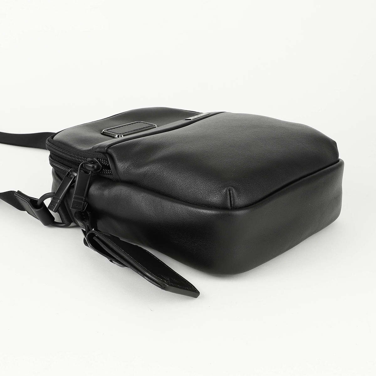 トゥミ ショルダーバッグ TUMI アルファ 09203724DL4/158987 1041 メンズ ブラック...