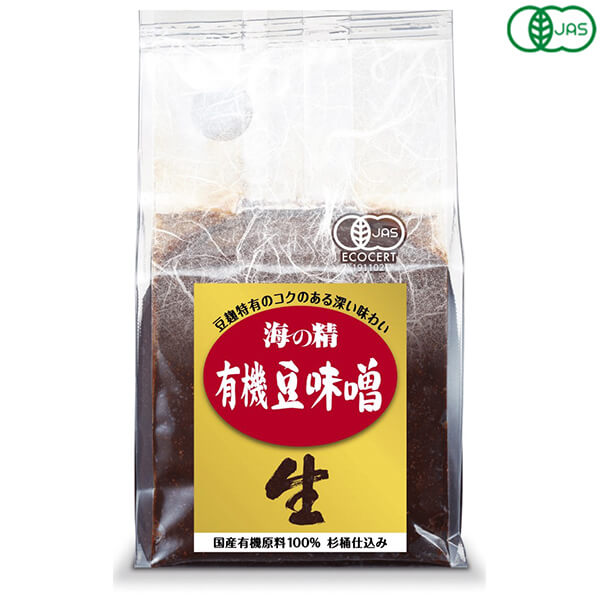 海の精 国産有機 豆味噌は国産有機大豆100％使用 濃厚な旨みがある ◆天然醸造法 ◆酒精不使用 ◆伝統海塩「海の精」使用 ◆木桶で2年以上長期熟成 ◆生味噌(非加熱) ◆他の味噌と合わせても ◆赤茶色 ◆塩分約11% ＜海の精のこだわり＞ 〇産地の原則 原料産地、製造産地とも日本国内とする。ただし、香辛料など日本で採れない原料、ゴマなど生産量が極めて少ない原料をやむをえず使用する場合を除く。 〇原料の原則 農産物は農薬や化学肥料を使用せず、非遺伝子組み換えによる露地ものや季節ものを使用する。水産物は近海の天然ものを使用する。畜産物は原則として使用しない。食品添加物などの化学薬品は一切使用しない。 〇製法の原則 伝統的・自然的・物理的な製法を用いる。近代的・人工的・化学的な製法は用いない。機械による省力化をする場合も、基本的な工程は変えないものとする。 〇成分の原則 素材がもつ成分バランスを大切にする。抽出・精製・合成などによって、特定の成分を過度に高純度化したり、過度に除去したりしない。 〇味の原則 素材がもつ本来の味を大切にする。調味は塩で素材の味を引き出すことを基本とし、人工的な旨味料、甘味料、酸味料、塩味料などによって恣意（しい）的な味を作らない。 〇思想の原則 私たちの祖先が数千年の歳月をかけて生み出した伝統的な食体系を尊重する。新たな食品を創作する場合も、「身土不二」、「一物全体」、「陰陽調和」の原理を順守して行う。 ■商品名：海の精 国産有機 豆味噌 オーガニック 味噌 みそ 天然醸造 酒精不使用 木桶 長期熟成 生味噌 無添加 赤 ■内容量：700g ■原材料名：有機大豆(北海道・青森・宮城・熊本県)、食塩(海の精) ■メーカー或いは販売者：海の精株式会社 ■賞味期限：製造日より1年 ■保存方法：常温 ■区分：食品 有機JAS ■製造国：日本【免責事項】 ※記載の賞味期限は製造日からの日数です。実際の期日についてはお問い合わせください。 ※自社サイトと在庫を共有しているためタイミングによっては欠品、お取り寄せ、キャンセルとなる場合がございます。 ※商品リニューアル等により、パッケージや商品内容がお届け商品と一部異なる場合がございます。 ※メール便はポスト投函です。代引きはご利用できません。厚み制限（3cm以下）があるため簡易包装となります。 外装ダメージについては免責とさせていただきます。