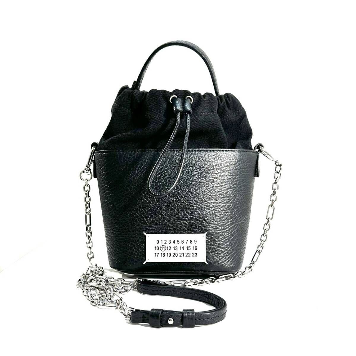 Rakuten - 【中古】メゾンマルジェラ Maison Margiela チェーンショルダー バッグ 5ACバケットバッグ S61WG0035 ブラック レディース 149451