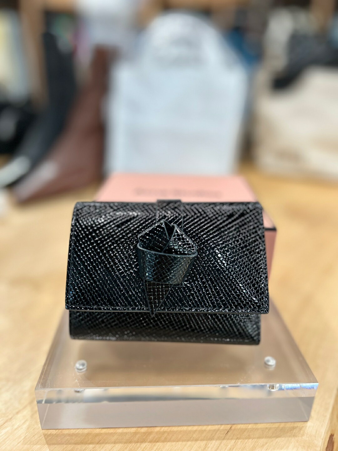 ACNE STUDIOS�å����ͥ��ȥ��ǥ�����MUSUBI �ޤꤿ���ߺ��� CG0205 FN-UX-SLGS000231 �ߥ˥����� ���ʥ�� �˽����ѡ�����̵���ۡڴ��Ǥʤ��ۡڳ�ŷ�������Ρۡ������ʡ�