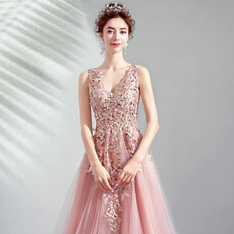 乐天商城 - ロングドレス カラードレス ピンク パーティードレス 花嫁 結婚式 ウェディングドレス 二次会ドレス イブニングドレス Vカット お呼ばれ 大きいサイズ ステージ衣装 演奏会 お花嫁ドレス ノースリーブ 姫系 セミオーダー/編み上げ