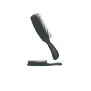 商品の仕様●人気のブラックブラシのバラ売り始めました！●柄の材質：天然木/毛の材質：純豚毛・先玉ナイロン●長さ：215mm 幅50mm※商品画像はイメージです。複数掲載写真も、商品は単品販売です。予めご了承下さい。※商品の外観写真は、製造時期により、実物とは細部が異なる場合がございます。予めご了承下さい。※色違い、寸法違いなども商品画像には含まれている事がございますが、全て別売です。ご購入の際は、必ず商品名及び商品の仕様内容をご確認下さい。※原則弊社では、お客様都合（※色違い、寸法違い、イメージ違い等）での返品交換はお断りしております。ご注文の際は、予めご了承下さい。【2018PO】
