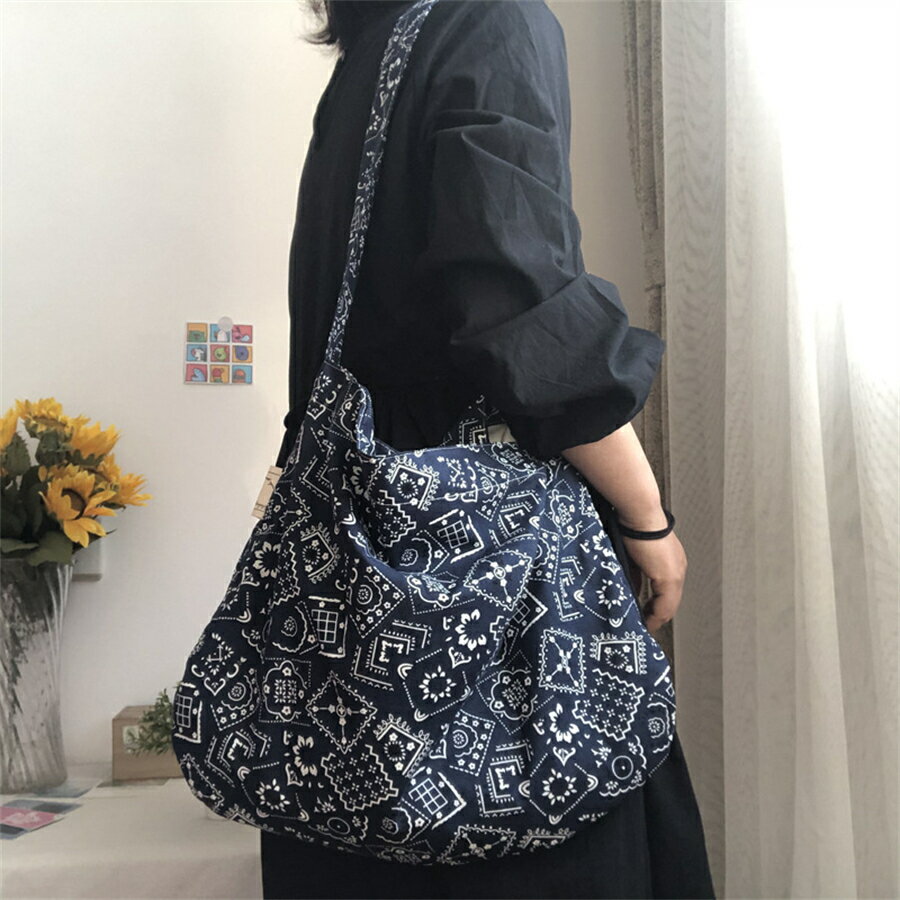 乐天商城 - 【15%OFF！マラソン開始24H】エコバッグ 折りたたみ 英語柄 23色 大容量 軽量 丈夫 ショッピングバッグ コンパクト おしゃれ レディース 洗濯可能 レジバッグ かわいい 買い物 バッグ