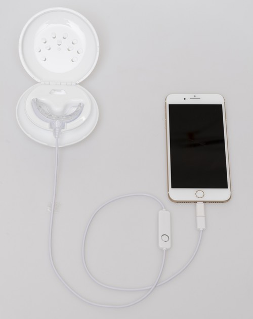 【送料無料】 DR.WHITE ドクターホワイト ジェル4個セット セルホワイトニング 歯 白 予防 マウスピース LED ホワイトニング ホームホワイトニング 差し歯 人工歯 人気 安い 口臭予防 歯を白く白い歯 着色汚れ WH-01 ヤニ ヤニ汚れ Dr white 母の日 父の日 ギフト プレゼント