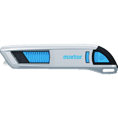 martor　セーフティカッター　SECUNORM　500　5mm JAN：4002632800832 メーカー：martor社 / ブランド：martor / 原産国：ドイツ 特長●スライダーから手を離すと刃が自動収納されるため安全です。●堅牢なアルミニウムボディで長時間切断作業を繰り返す現場に最適です。●人間工学に基づいたグリップを備え、軽くコンパクトで使い易いカッターです。●両面にスライダーがあるので左右どちらの手でも快適に使用できます。●フック穴にランヤード等を取り付けできます。●安全で簡単に刃の交換が可能です。●刃は1枚で2ヵ所使えます。●切り込み深さ5mmと短いブレードで安全性が高いです。 用途●開梱作業、紙類、シートやマットなどの切断作業用。 仕様●全長(mm)：143●刃厚(mm)：0.63●刃長(mm)：5●適合替刃：65232、1765232 仕様（詳細）●刃：合金工具鋼（65232）●GSマーク認証品 材質／仕上●本体:アルミニウム●刃:合金工具鋼