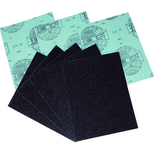 理研コランダム　研磨布　幅228mm　長さ280mm　＃600 JAN：set4511308002659-50 メーカー：理研コランダム（株） / ブランド：理研コランダム / 原産国：日本 特長 ●金属、木材、ゴムなどのあらゆる分野での手研磨に適しています。●基材（布）が柔軟性に富みソフトな仕上げ面が得られます。●基材が布でできていますので、手で裂いて使うこともできます。 用途 ●金属製品、電気機器、木材などの下地から仕上げ研磨まで。●金属製品などのサビ取り。 仕様 ●粒度(#)：600●幅(mm)：228●長さ(mm)：280●梱包数(枚)：500 材質／仕上 ●砥材:アルミナ（A）