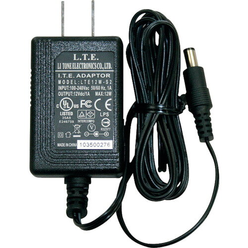 【特長】●カメラ用電源として使用します。（DC12V1A、Φ2.1-5.5、センタープラス)●スイッチングタイプです。【仕様】●幅(mm)：38●奥行(mm)：27●高さ(mm)：60●電源：DC12V1A(φ2.1-5.5、センタープラス)●電源(V)：DC12V1A( Φ 2.1-5.5 、 センタープラス)●色：黒●長さ(mm)：約1500（コード長）【仕様2】●DC12V1A●カメラ用電源として使用●コード長：約1.5m