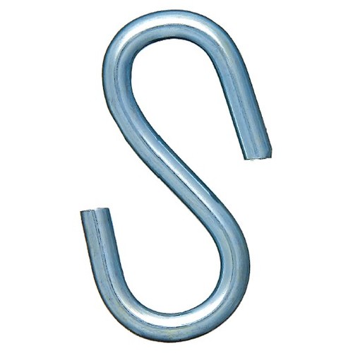【特長】●ベーシックな形状で安価なスチール製のS字フックです。【用途】●物の吊り下げ、引っ掛けとして。【仕様】●A(mm)：23.8●B(mm)：8.0●C(mm)：7.0●線径(mm)：2.6●参考使用荷重(kg)：3.0●ISH26N×8個入【仕様2】●ユニクロSフックN型2.6×24【材質／仕上】●本体：鉄(SWRM6)【注意】●急激に荷重をかける、角度をつけて吊るなど、適正荷重は使用条件によって変わります。荷重をかけすぎないでください。●チェインから外れないようにフック部を閉じる場合がありますが、フック部を再度開けたり、何度も変形を加えると強度が低下します。