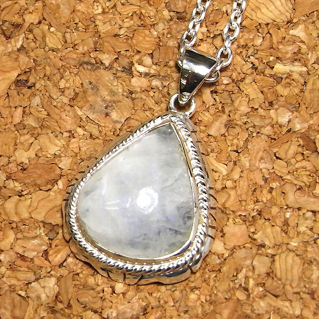 【バディ／シルバーアクセサリー】シルバー925/ ブルームーンストーン/ハンドメイド/ペンダントトップ/天然石/実店舗のあるお店【シルバーショップ/バディ】 ST-106 ブルームーンストーンペンダントトップ ムーンストーンペンダントトップ