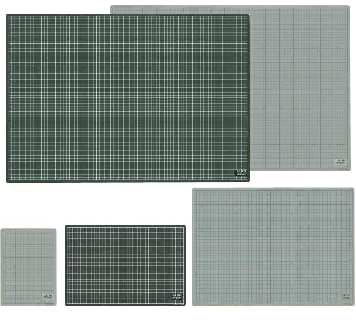 [ライオン事務器]カッティングマット【300mm×220mm】色：ブラック・グレー