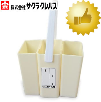 商品説明 サクラクレパス 3重筆洗 ヒッセンA ・スケッチ用として持ち運びに適しています。 ・多槽ですから、筆の洗い、すすぎを使い分けできます。 ・コンパクトに収納できます。 商品仕様 サイズ 収納時 86×75×40mm  組立時 84×110×76mm 重量 90g 材質 本体：HIPS　取手：PP