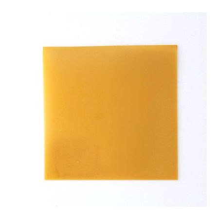 【商品説明】●耐摩耗性、弾力性に富み、機械的性質が良い天然ゴム。●すべり止め、クッション、緩衝材に●表記サイズについては材質の特性上伸縮が伴うため、表記サイズと異なる場合がございます。●厚み(mm)：1●縦(mm)：300●横(mm)：300●材質：天然ゴム